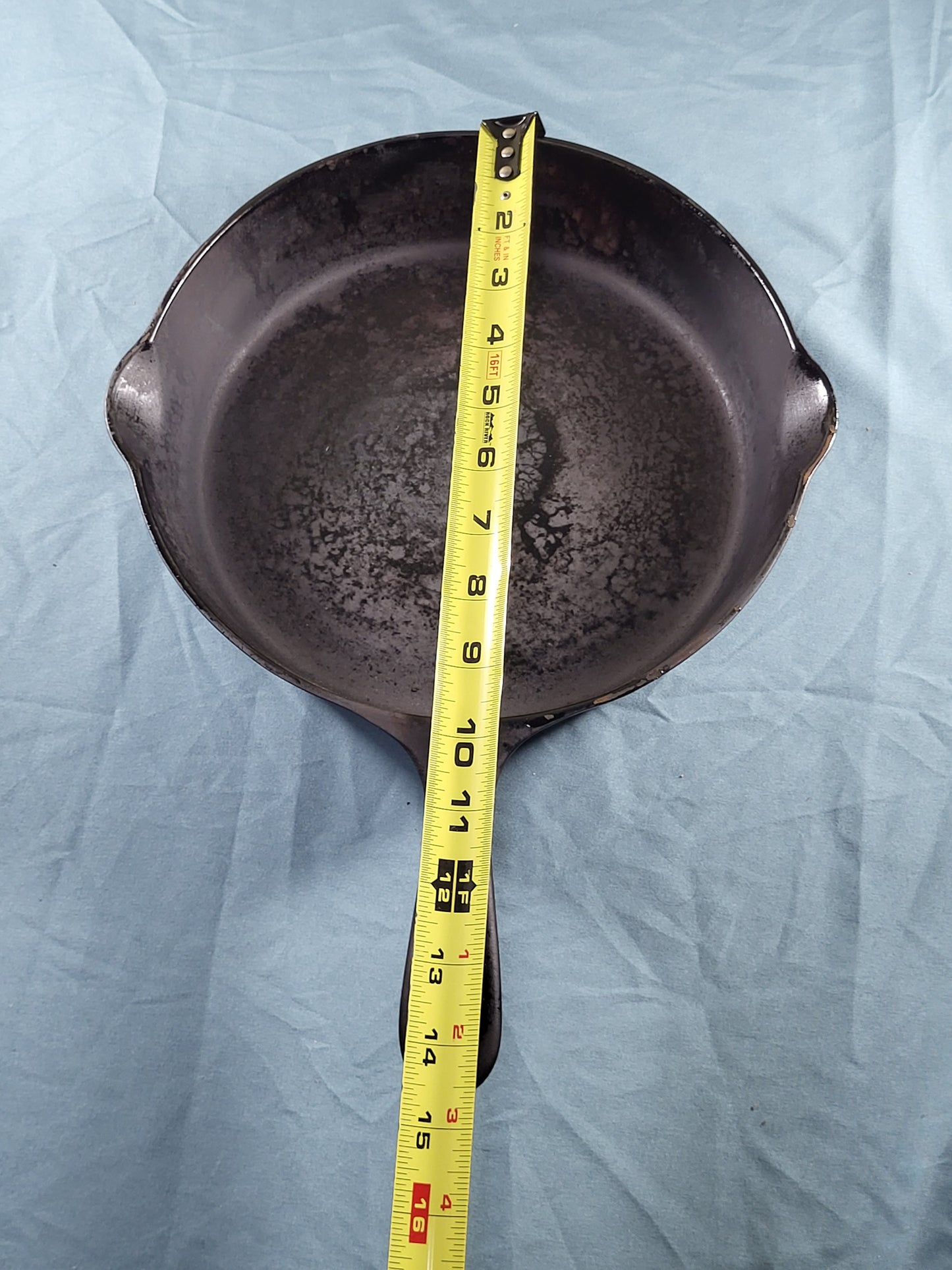 Vintage Griswold No. 7 Cast Iron Pan Skillet Erie PA 701 F