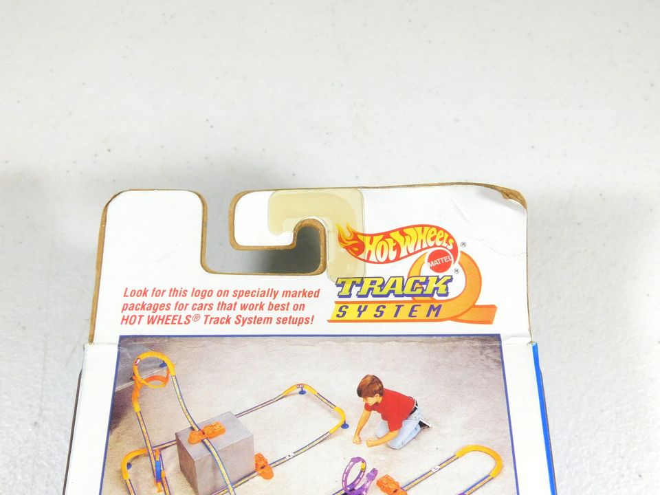 Hot Wheels Track System Gift Pack