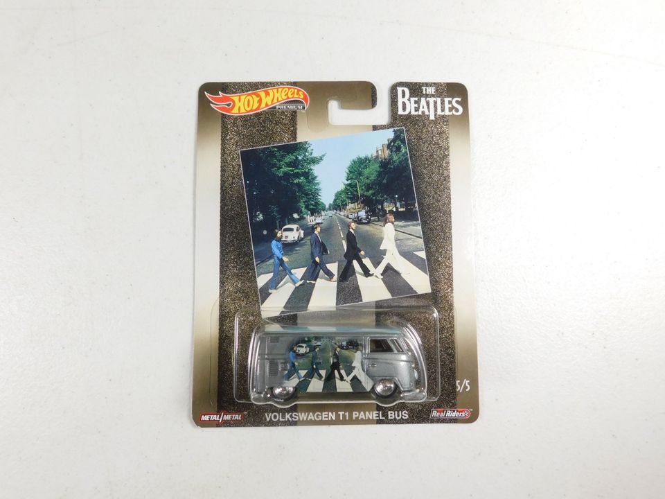 5 Hot Wheels The Beatles Car Set with Real Rider Wheels