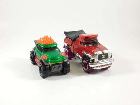 2 Hot Wheels Character Cars Street Fighter M. Bison and Blanka