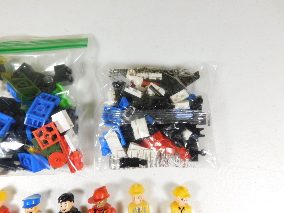 Off Brand Building Blocks and Mini Figs Compatible with Lego