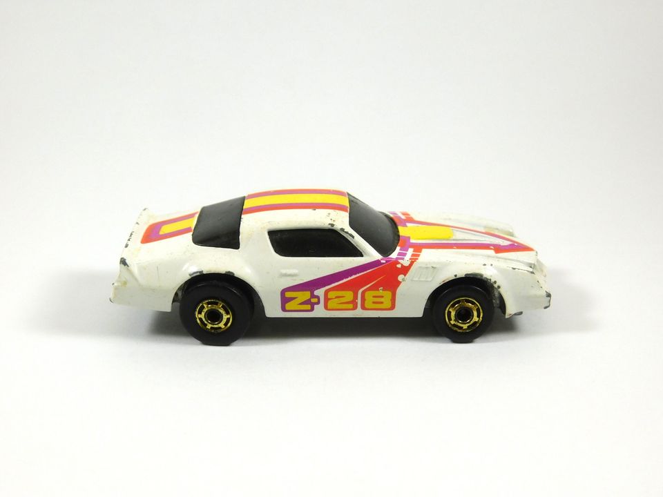 Vintage 1982 White Hot Wheels Camaro Z-28