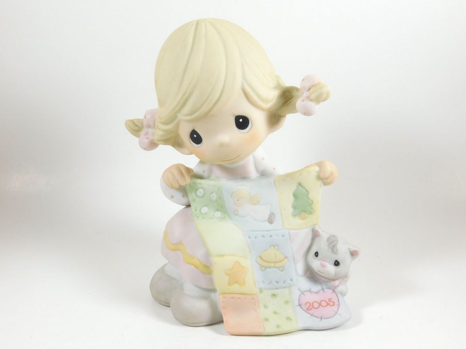 Precious Moments May Your Holidays Be So-Sew Special Enesco Figurine 4024088