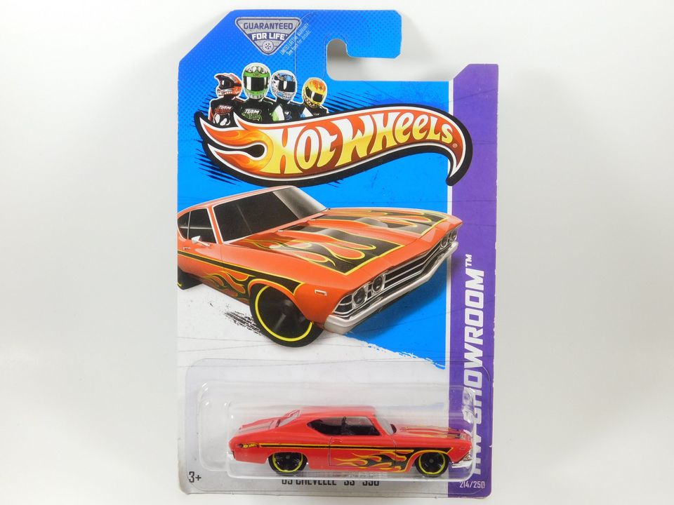 Hot Wheels Red '69 Chevelle SS 396 HW Showroom 214/250