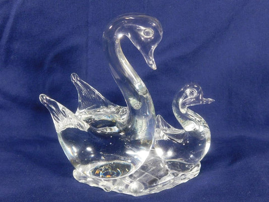 Glass Swan with Baby