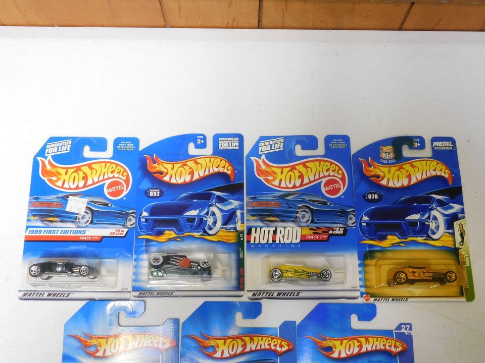 7 Hot Wheels Track T Cars Color Variants