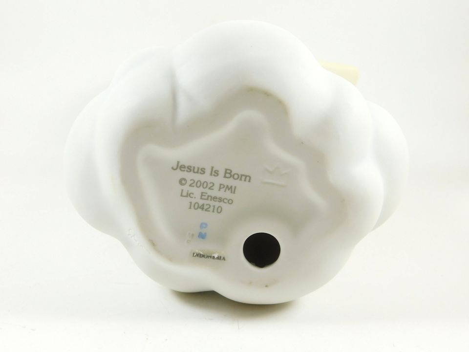 Precious Moments Jesus Is Born Enesco Figurine 104210