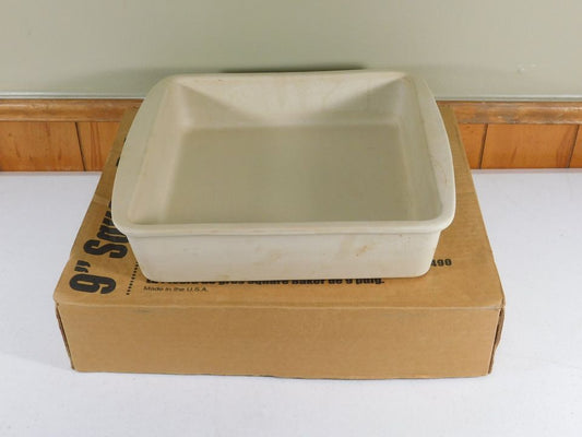 Pampered Chef 9" Square Baker with Box