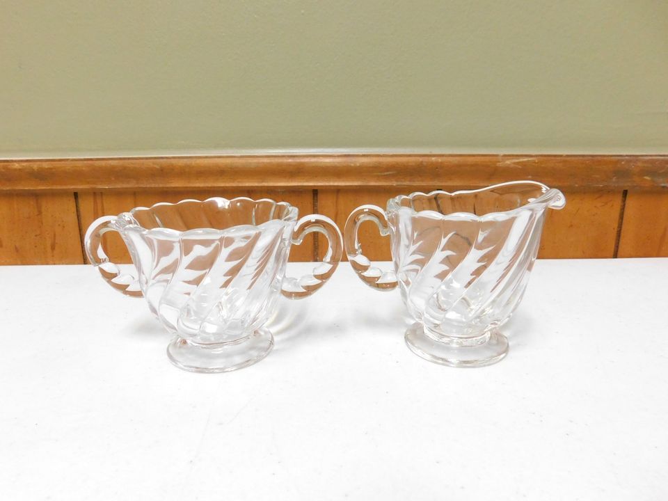 Vintage Swirl Cream and Sugar Set