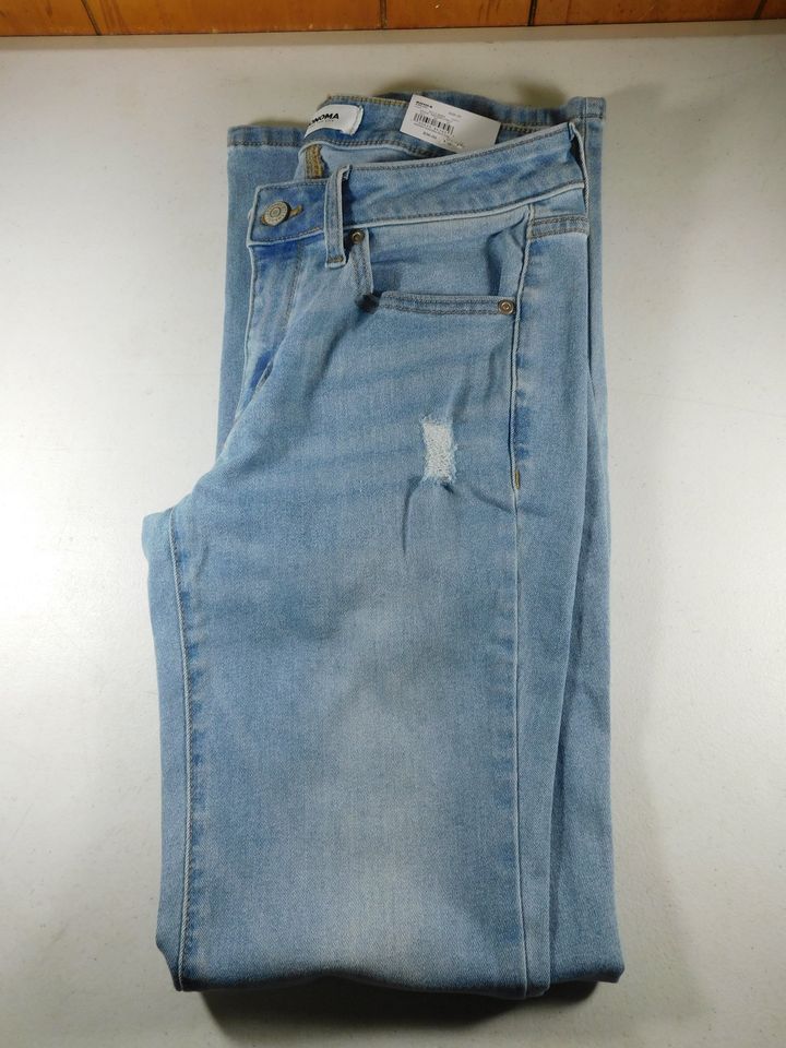 Sonoma Straight Mid Rise Jeans Size 4R