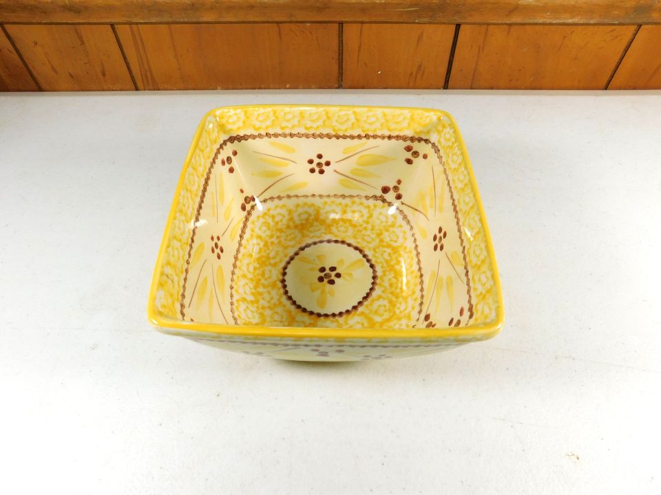 Temp-tations 2.5 QT Dish with Holder and Trivet and 1.0 QT Bowl