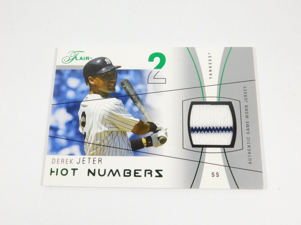 Flair Derek Jeter Hot Numbers New York Yankees Authentic Game-Worn Memorabilia Card