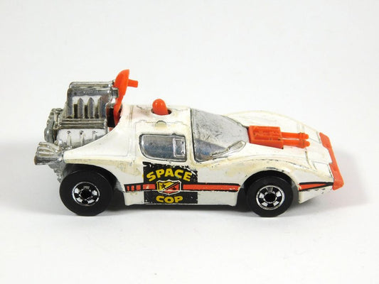 Vintage 1977 Hot Wheels White Science Friction Space Cop