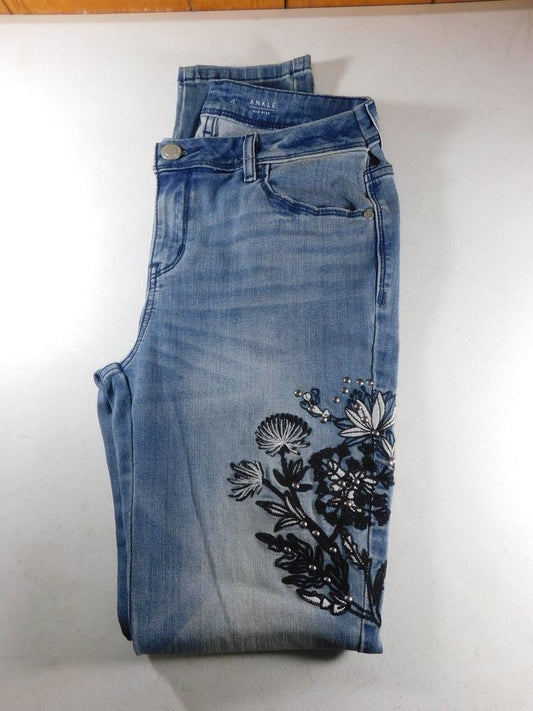 Simply Vera Wang Ankle Mid Rise Jeans Size 4