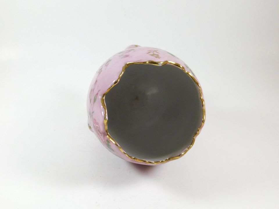 Vintage Footed Purple Cracked Egg