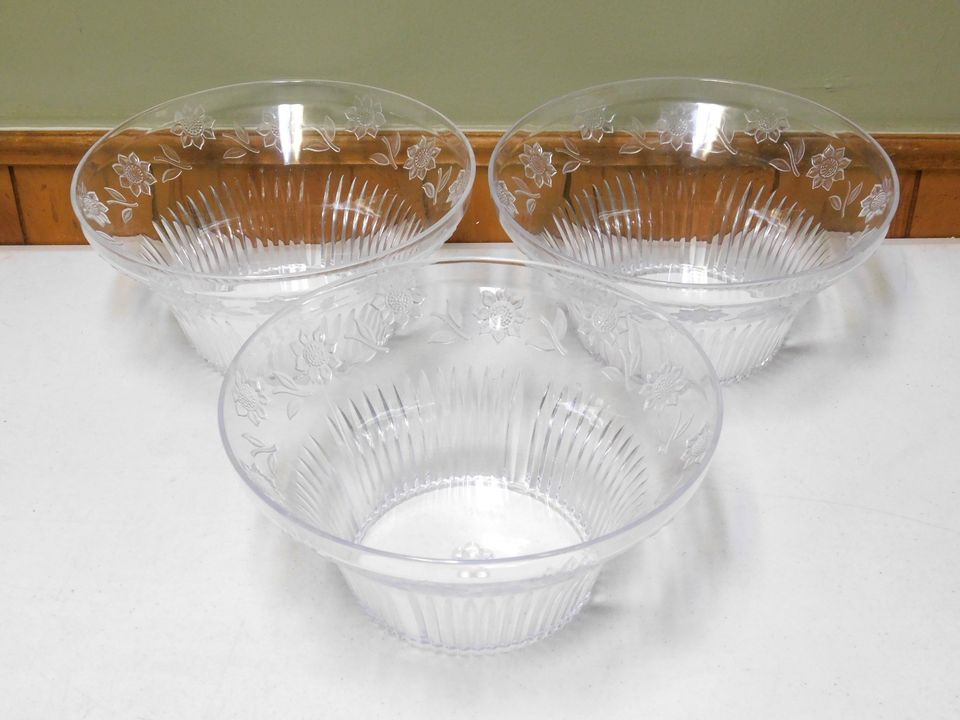 Set of 3 Regaline Plastic Serving Bowls