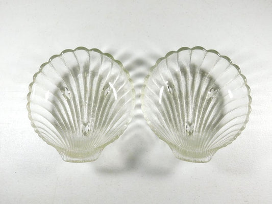 Set of 2 Clear Clam Shaped Footed Bowls