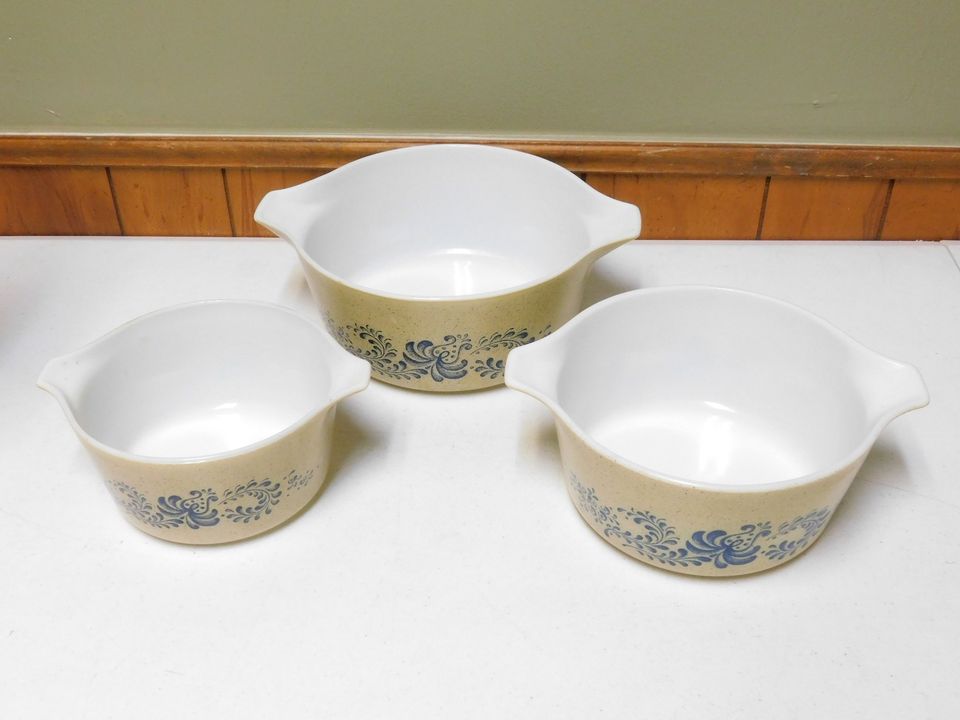 Set of 3 Vintage Pyrex Homestead Mixing Bowls