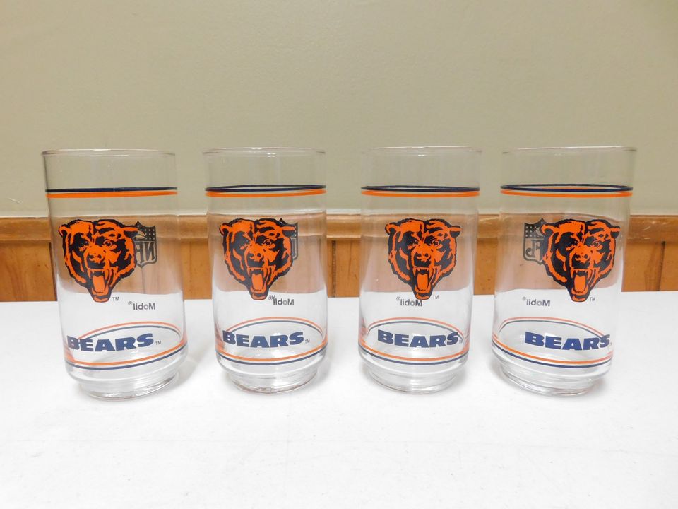 Set of Four Vintage Chicago Bears NFL Mobil Drinking Glasses