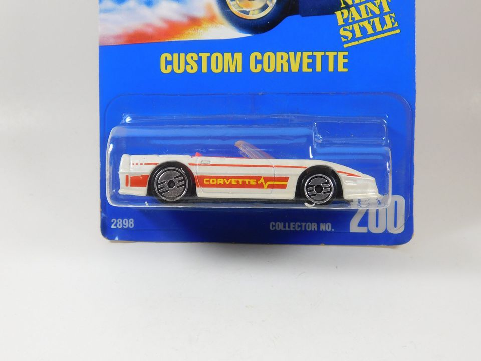 Hot Wheels Custom Corvette Collector No. 200