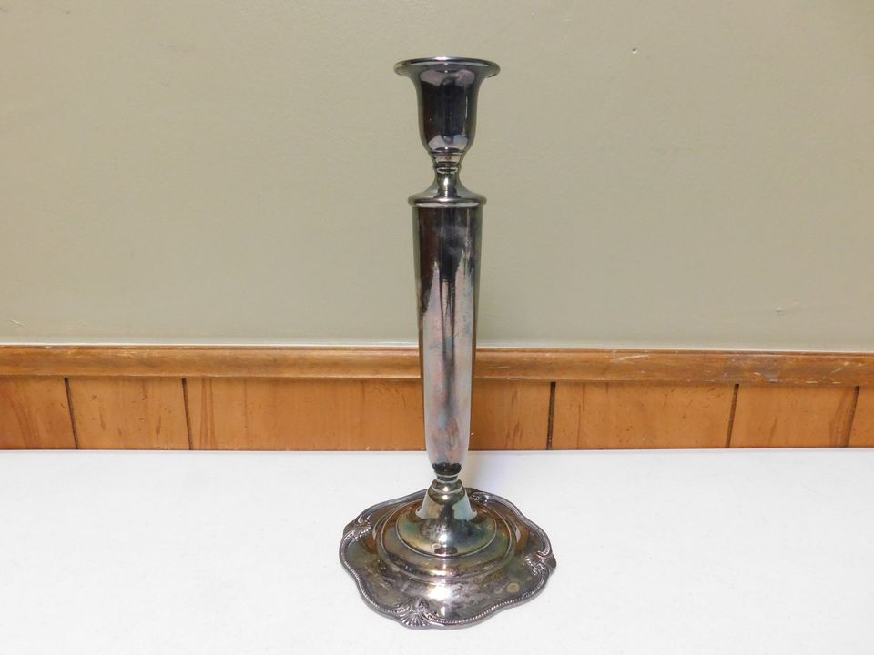 Rogers and Son Shelly 1735 Candle Stick