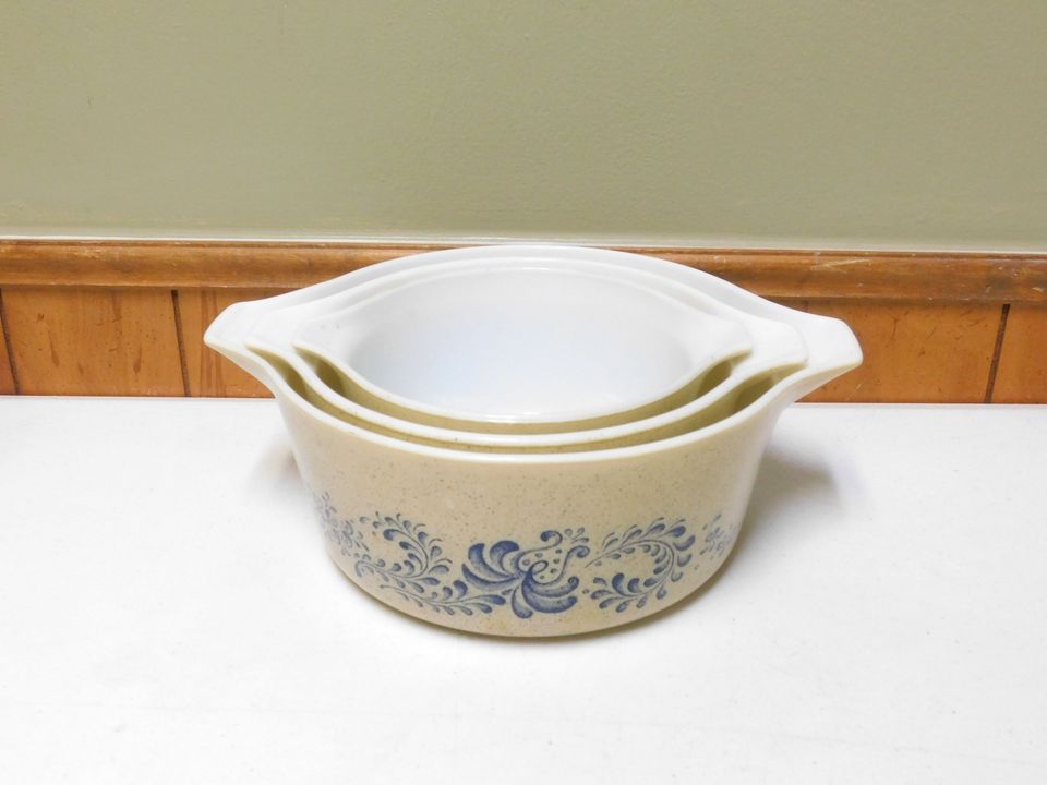 Set of 3 Vintage Pyrex Homestead Mixing Bowls