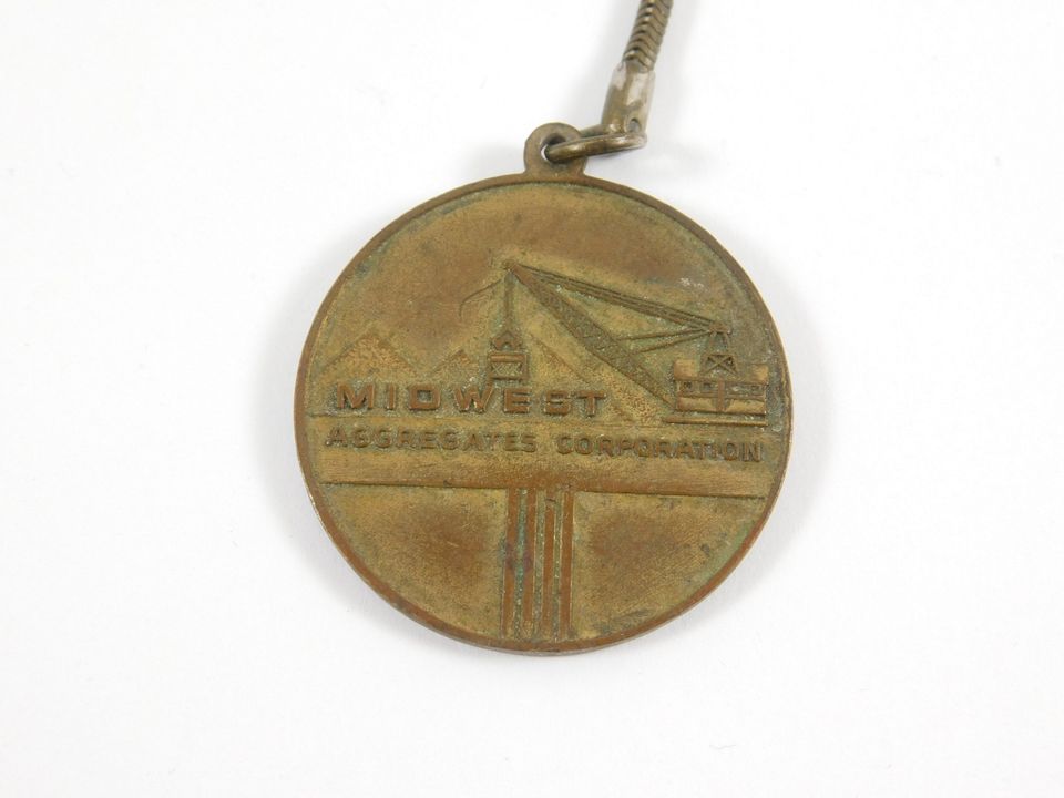 Vintage Golden Milestone Old Fort Supply 1914-1964 Round Keychain