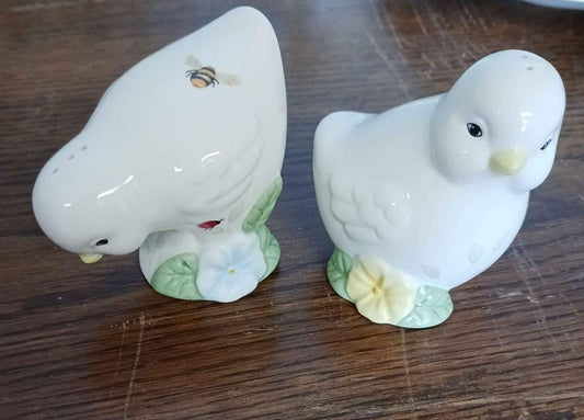 Butterfly Meadow Chicks Salt and Pepper Shakers