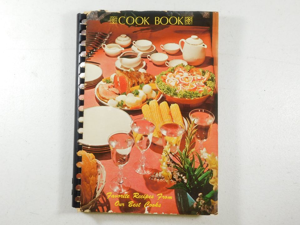 1975 A Book of Favorite Recipes Compiled by Vashti Circle of Arcadia Christian Church Cook Book