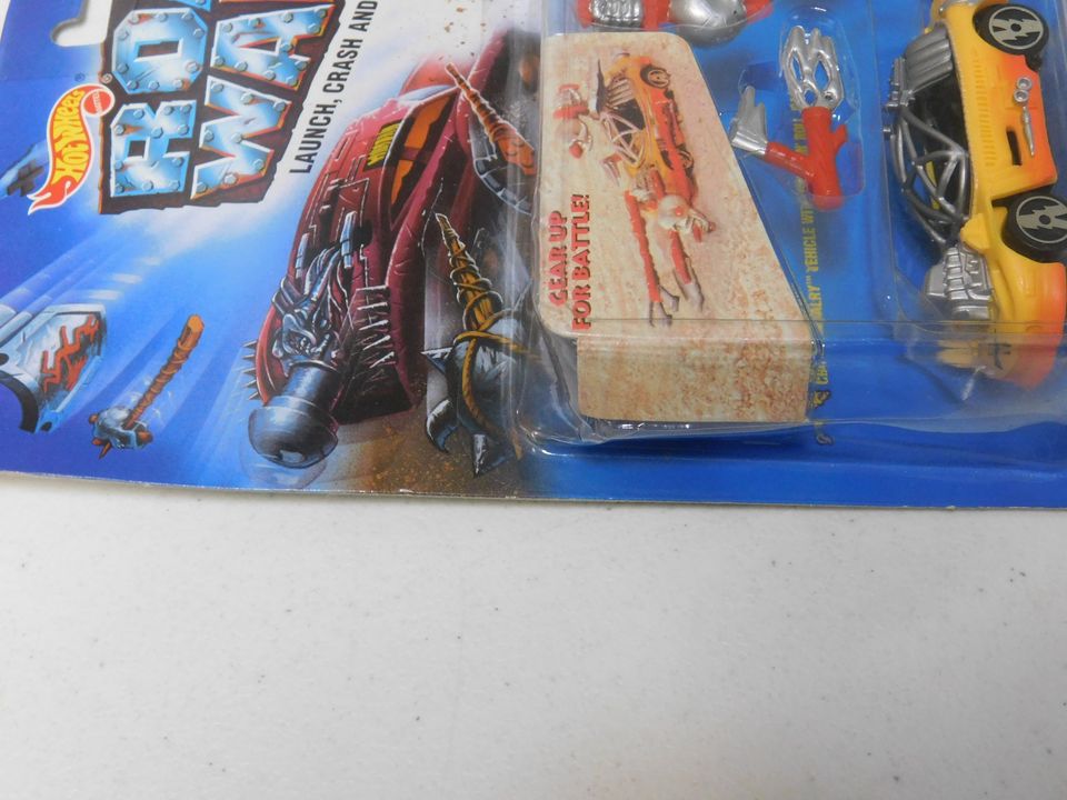 3 Hot Wheels Road Wars Cars Street Cleaver, Nitrod, Wastelander