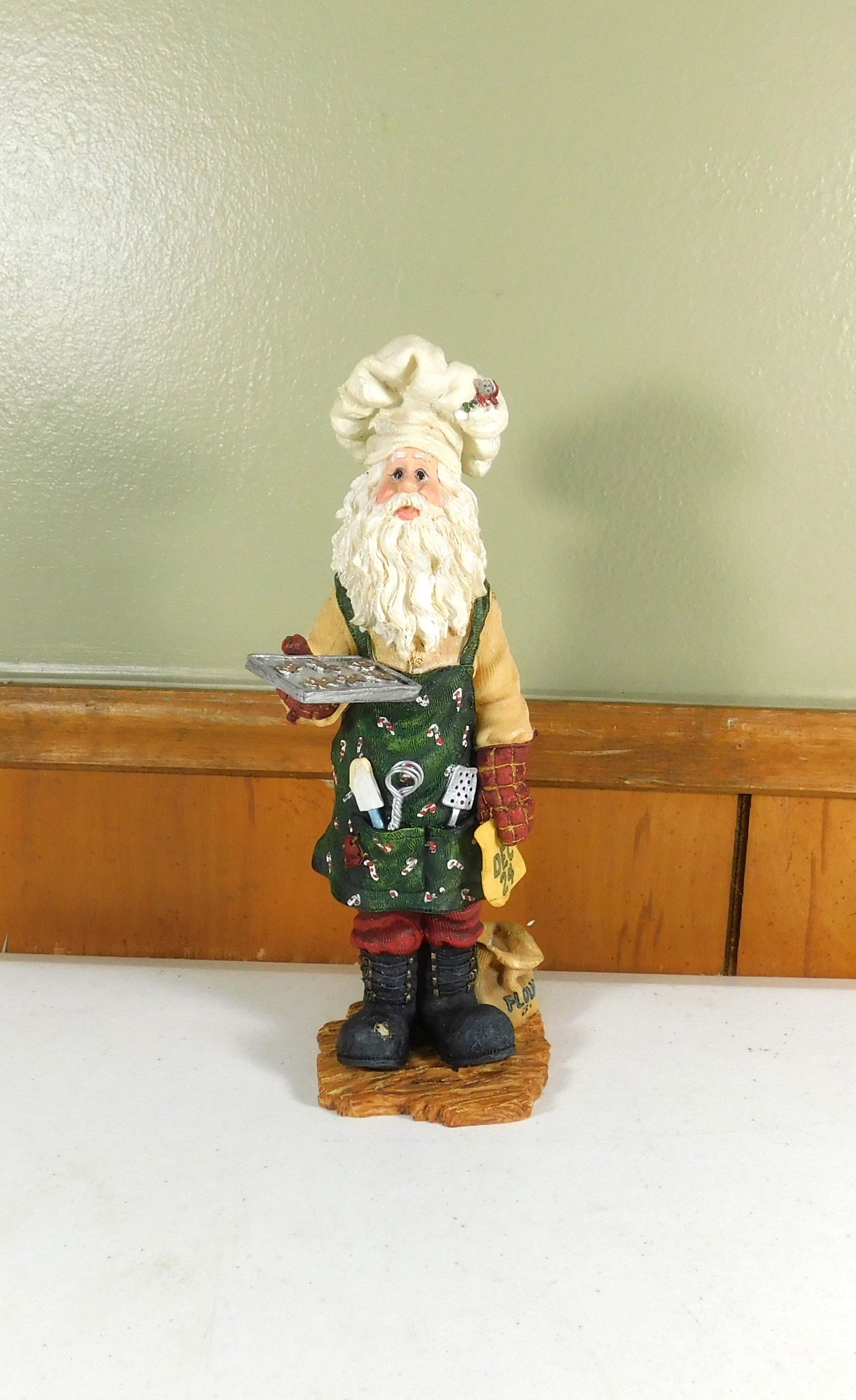 Boyds Holiday Collection "Sweet Nick" Santa Claus Christmas Figure