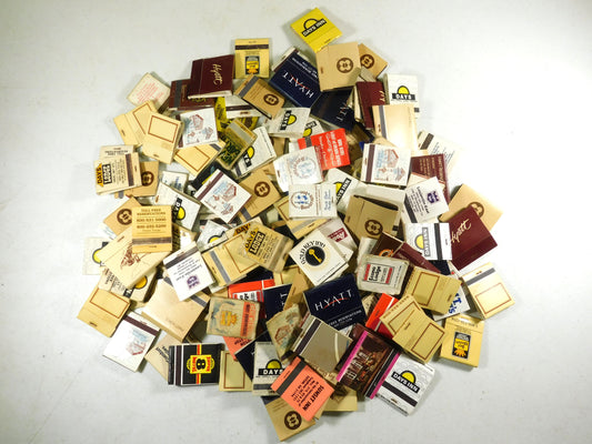 Lot of Vintage Matchbooks and Matches From Inns, Lodges, Hotels and Motels