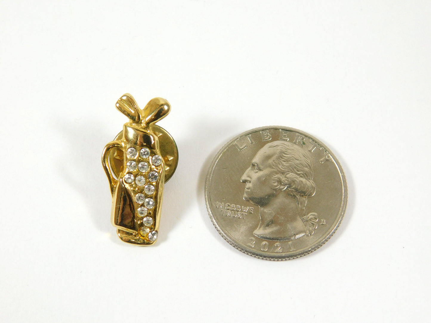 Gold Tone Golf Bag and Clubs with Rhinestones Lapel Pin