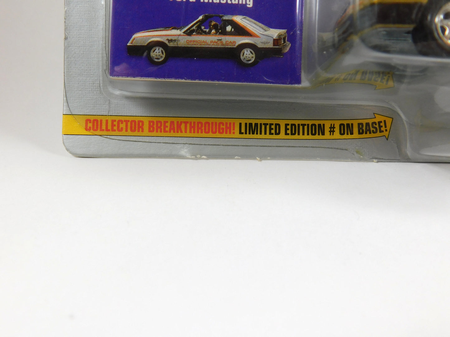 Johnny Lightning Indy 500 1979 Winner Rick Mears Indy Car and Gold Pace Car