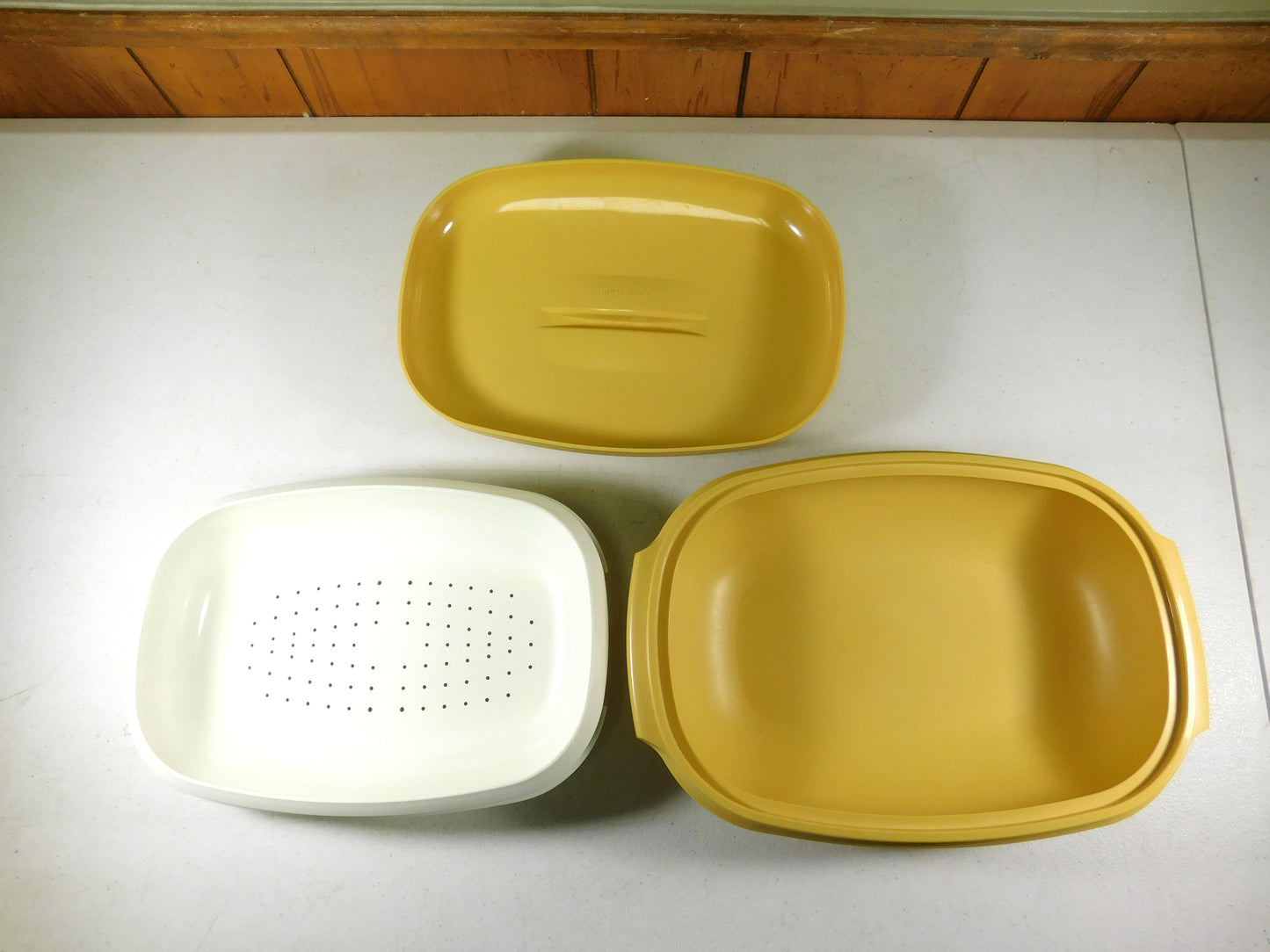 Vintage Tupperware 3 Piece Harvest Gold Microwave Vegetable Steamer 1274-5