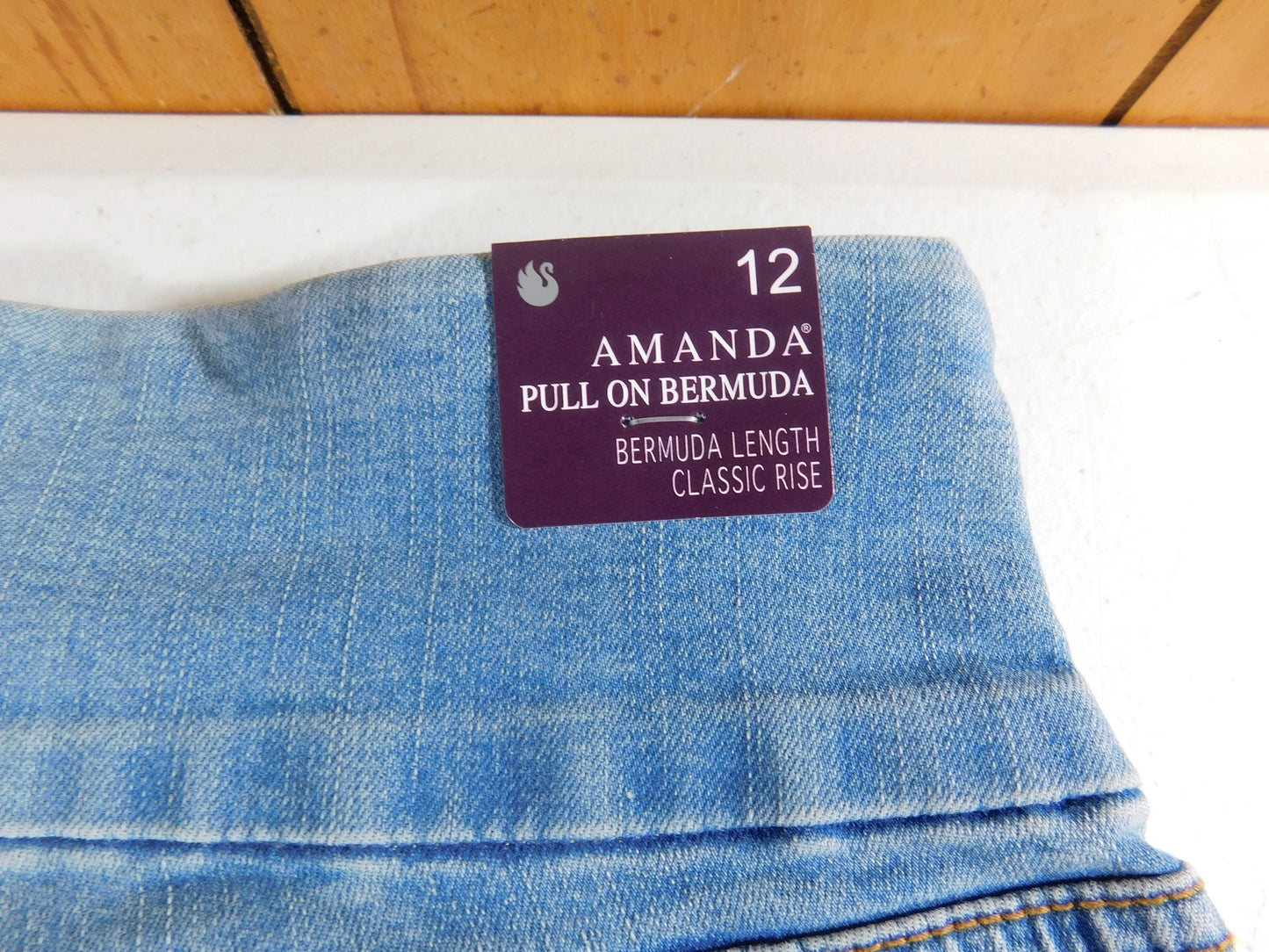 Gloria Vanderbilt Amanda Pull On Bermuda Shorts Size 12