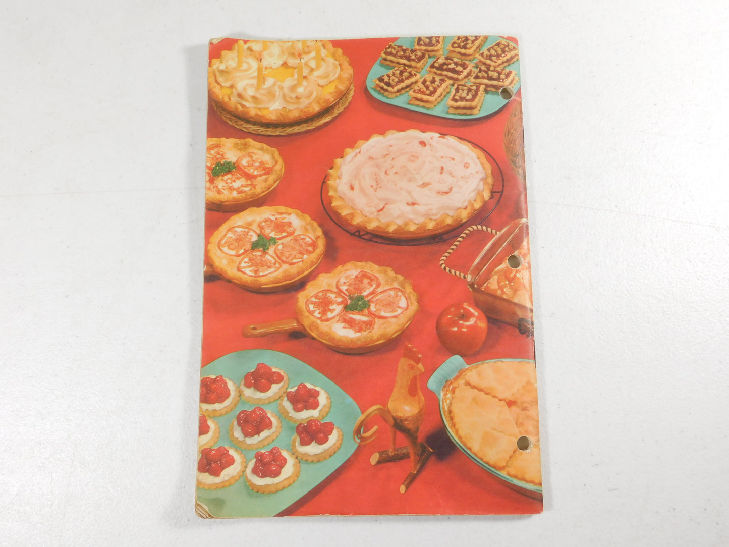 Betty Crocker's Pie Parade Gold Medal Picture Cook Book