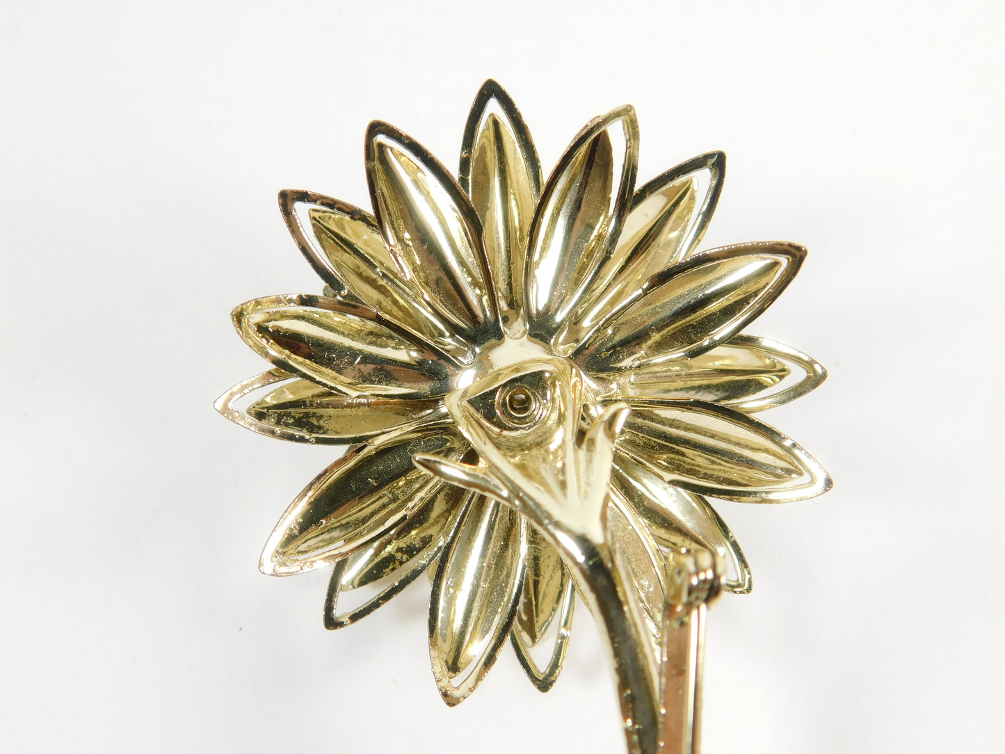 Vintage Gold Tone Flower Pin Brooch