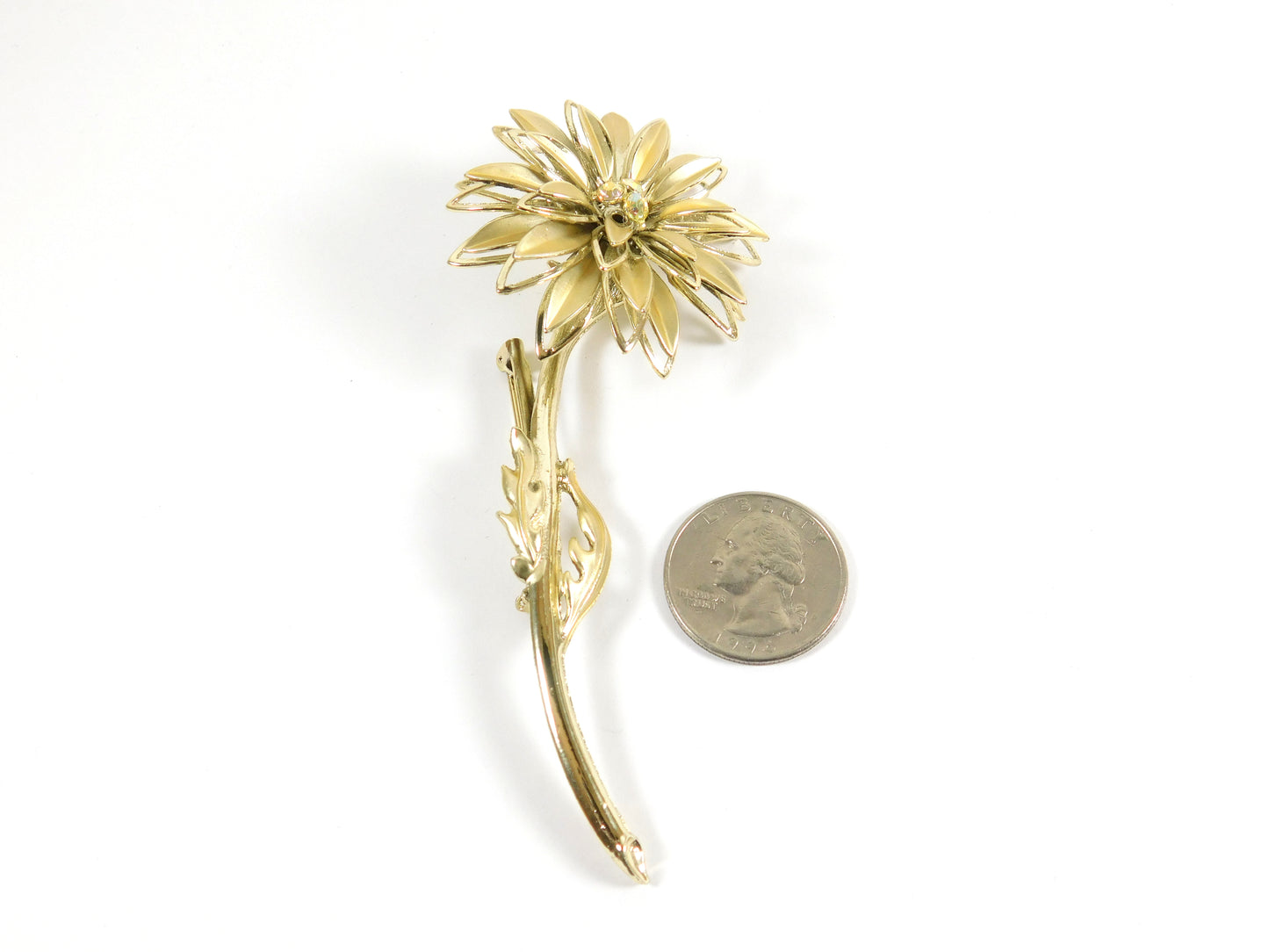 Vintage Gold Tone Flower Pin Brooch