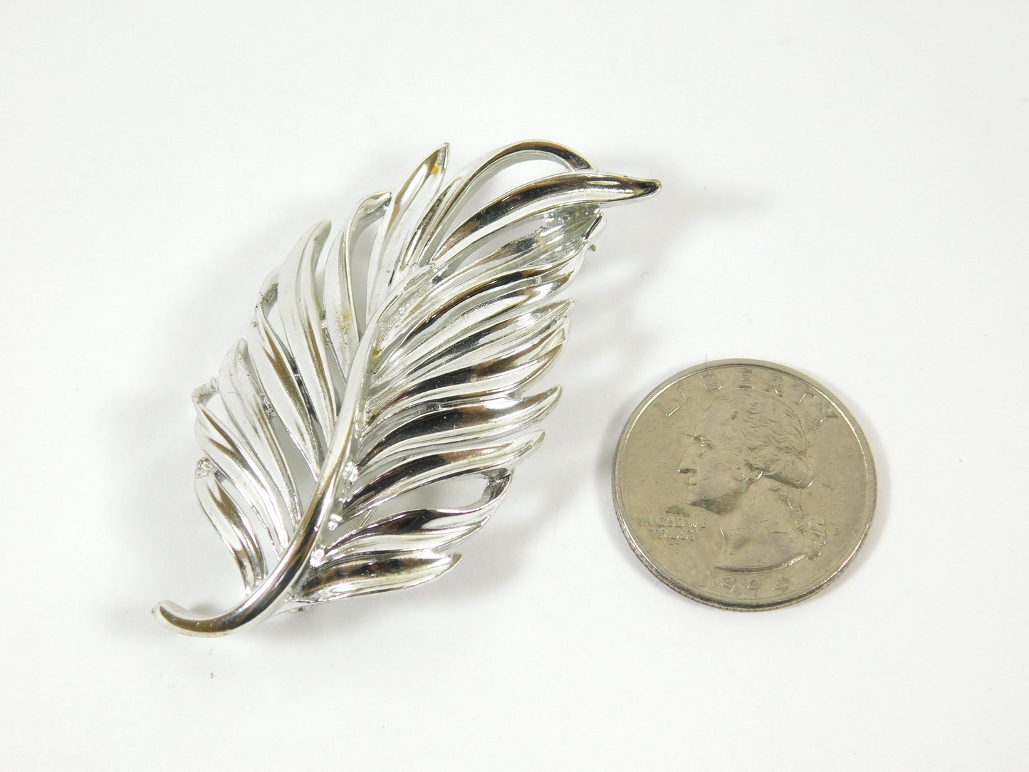 Vintage Silver Tone Leaf Shaped Pin Brooch