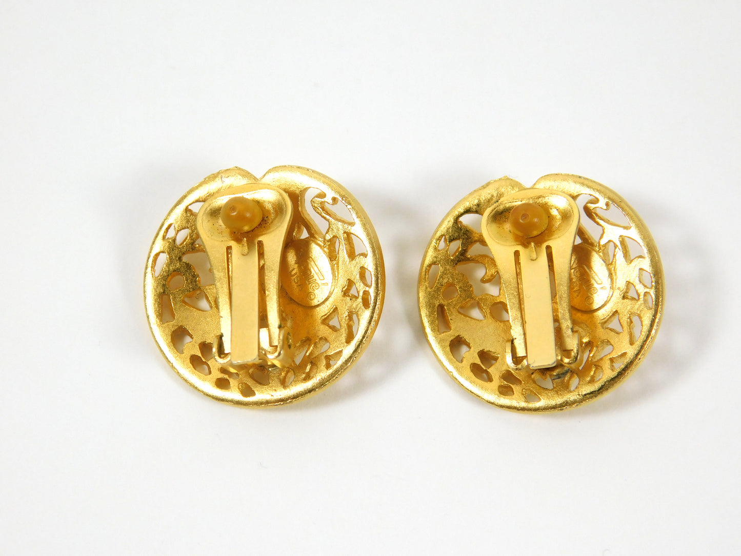 Vintage Venue Gold Tone Clip On Earrings