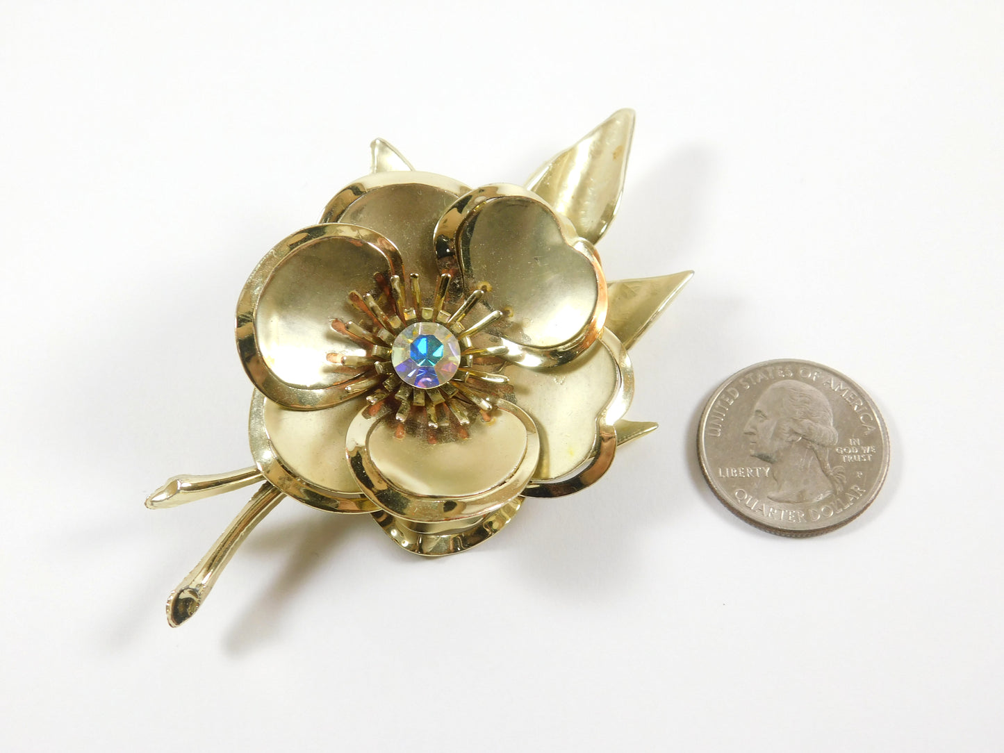 Vintage Gold Tone Flower Brooch Lapel Pin