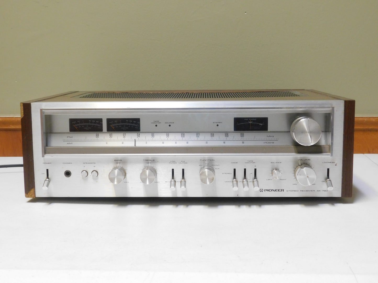 Vintage Pioneer Stereo Receiver SX-780