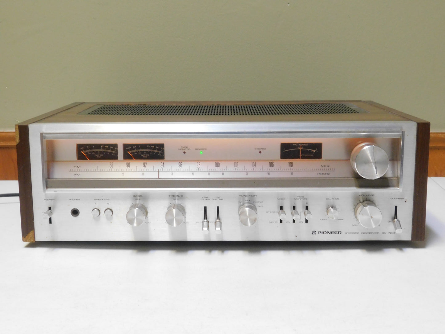 Vintage Pioneer Stereo Receiver SX-780