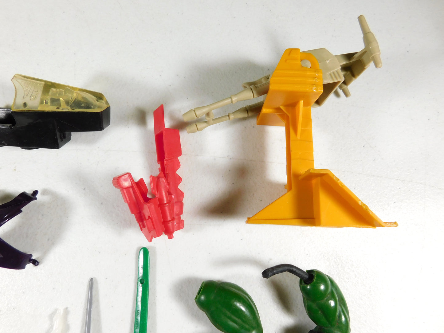 Lot of Vintage Masters of the Universe MOTU Parts, Pieces, Weapons, Accessories