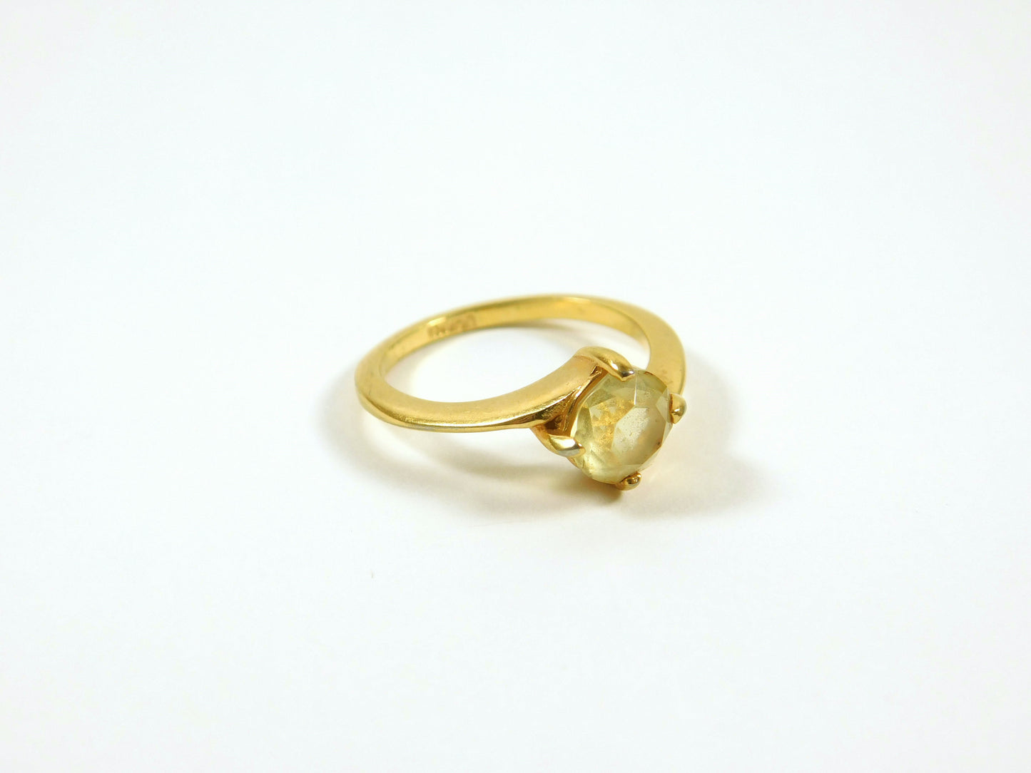 Vintage Avon Gold Tone Ring Size 6.75