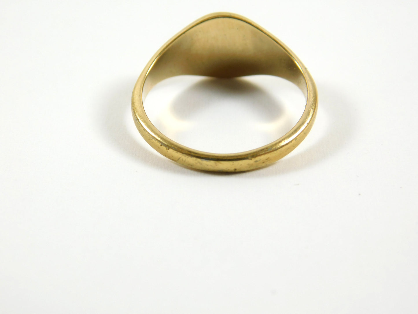 Avon Gold Tone Ring Size 6.75