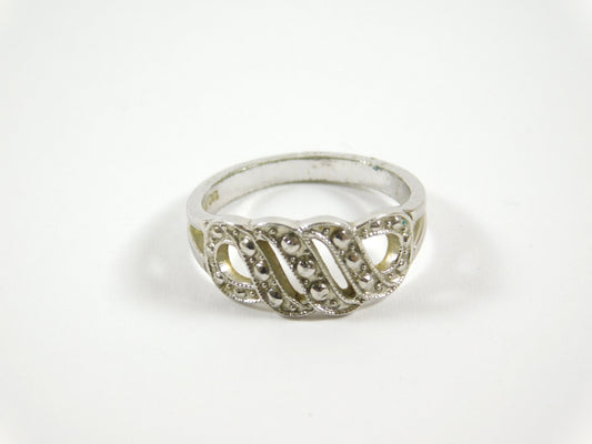 Vintage Silver Tone Avon Ring Size 5.5